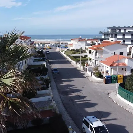 Bed & Breakfast Matias House Praia da Lourinhã
