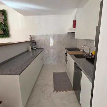 Bed & Breakfast Matias House 4*