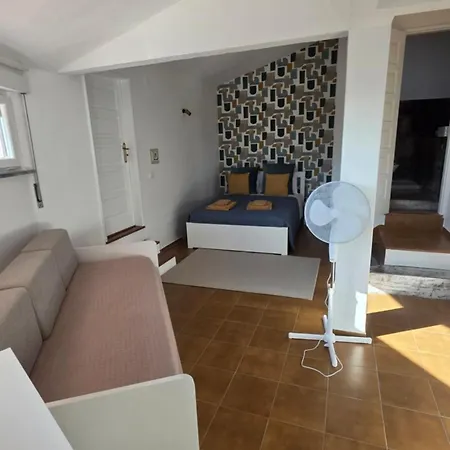 Matias House Bed & Breakfast 4*
